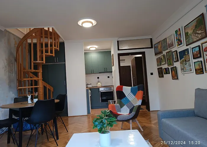 Apartment Mosaic